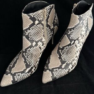 Nine West Feina3 in Taupe Multi Color Texture